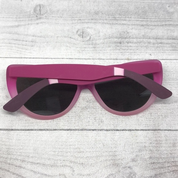 Adrienne Vittadini pink-purple ombre sunglasses mirrored. - Picture 3 of 6